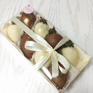 Клубника в шоколаде "Ласковый бриз"