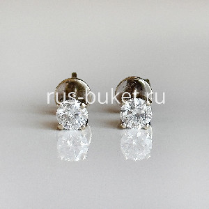 Gold Stud Earrings With a 0.9 Carat Diamond with delivery Novosibirsk