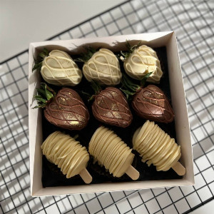 Chocolate-Covered Strawberries "White Gold" with delivery Novosibirsk