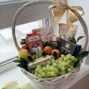 Tea Sommelier Gift Basket with delivery Novosibirsk