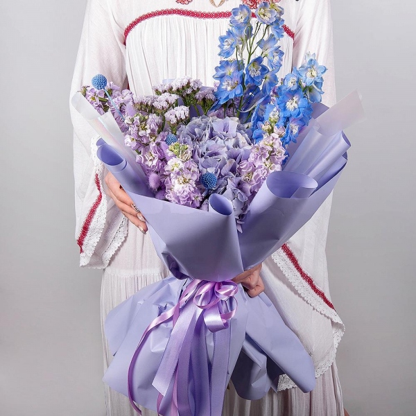 Blue/purple hydrangea - 1, Matthiola Lilac - 7, Blue Delphinium, Dried flowers in assortment, Craspedia, Blue Statice, Wrapping Paper