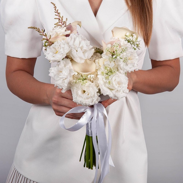 Calla lilies - 7, lisianthus - 13, Astilbe, Ozotamnus, Ribbon