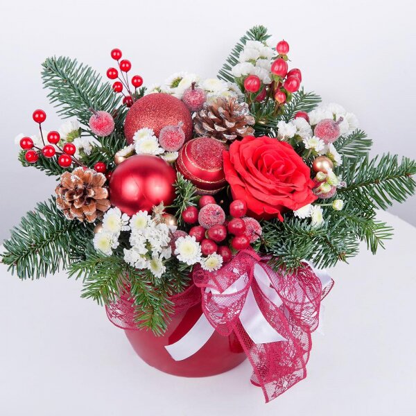 Red rose 50 cm - 1, Athos poms Stallion - 1, Ceramic pot, Oasis, Spruce branches (1pc.), Christmas decor (set), White statice, Hypericum, Ribbon