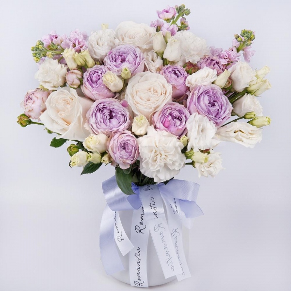 White rose 50 cm Ecuador - 5, Spray peony rose Lavander, 50 cm - 2, Pink Matthiola - 3, Carnation white, cream - 4, lisianthus - 3, Ribbon