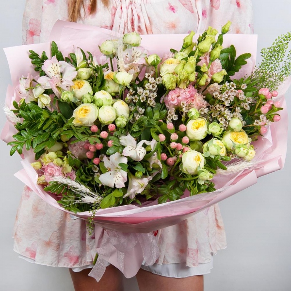 Peony sprayrose - 3, Alstromeria white, soft pink - 6, Pink Lisianthus (Eustoma) - 2, Pistachio, Hypericum, Waxflower (1 pc.), Green bell (1 pc.), Dried flowers in assortment, Wrapping Paper